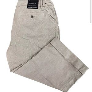 Banana Republic Beige Cropped Pants